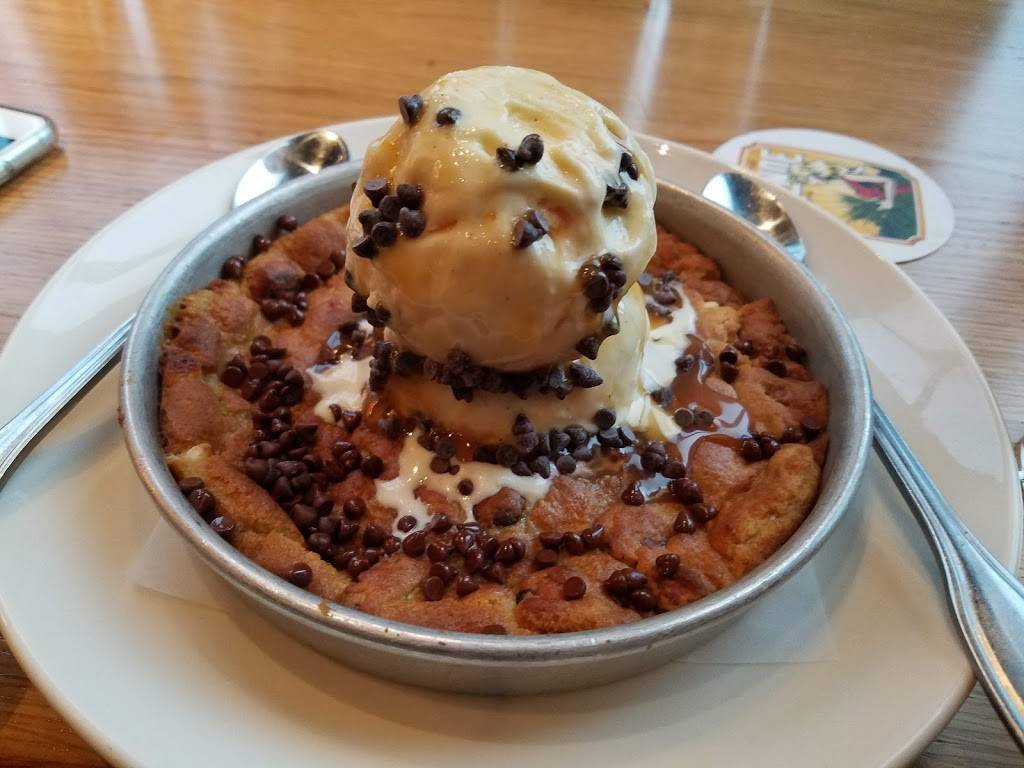 BJs Restaurant & Brewhouse | restaurant | 19470 Haggerty Rd, Livonia, MI 48152, USA | 7343578530 OR +1 734-357-8530