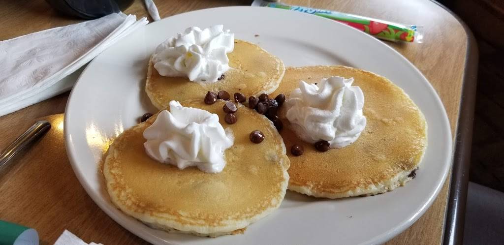 Perkins Restaurant & Bakery | restaurant | 401 W NJ-38, Moorestown, NJ 08057, USA | 8568661443 OR +1 856-866-1443