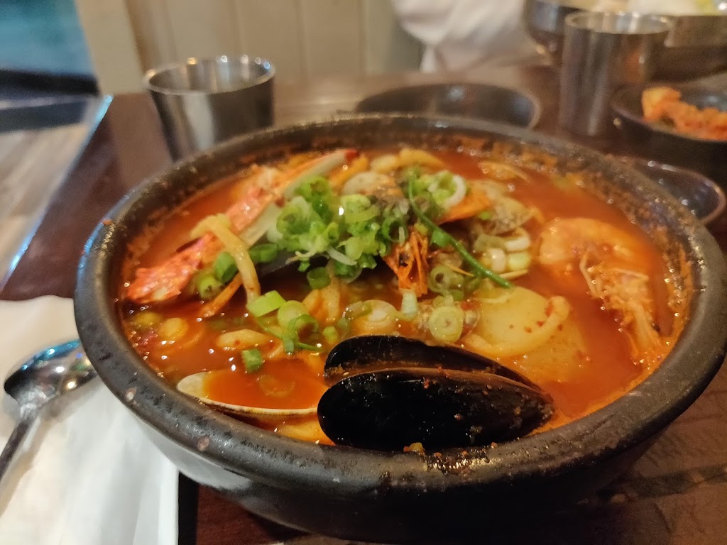 Cafe Bleu | restaurant | 3470 W 6th St # 8B, Los Angeles, CA 90020, USA | 2133830180 OR +1 213-383-0180