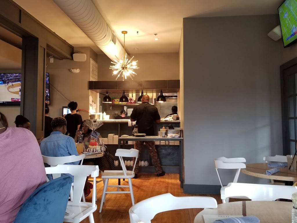 Taste Bar + Kitchen | restaurant | 3015 Bagby St, Houston, TX 77006, USA | 8325381451 OR +1 832-538-1451