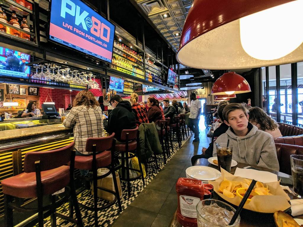 TGI Fridays | meal takeaway | 449 Opry Mills Dr, Nashville, TN 37214, USA | 6159707437 OR +1 615-970-7437