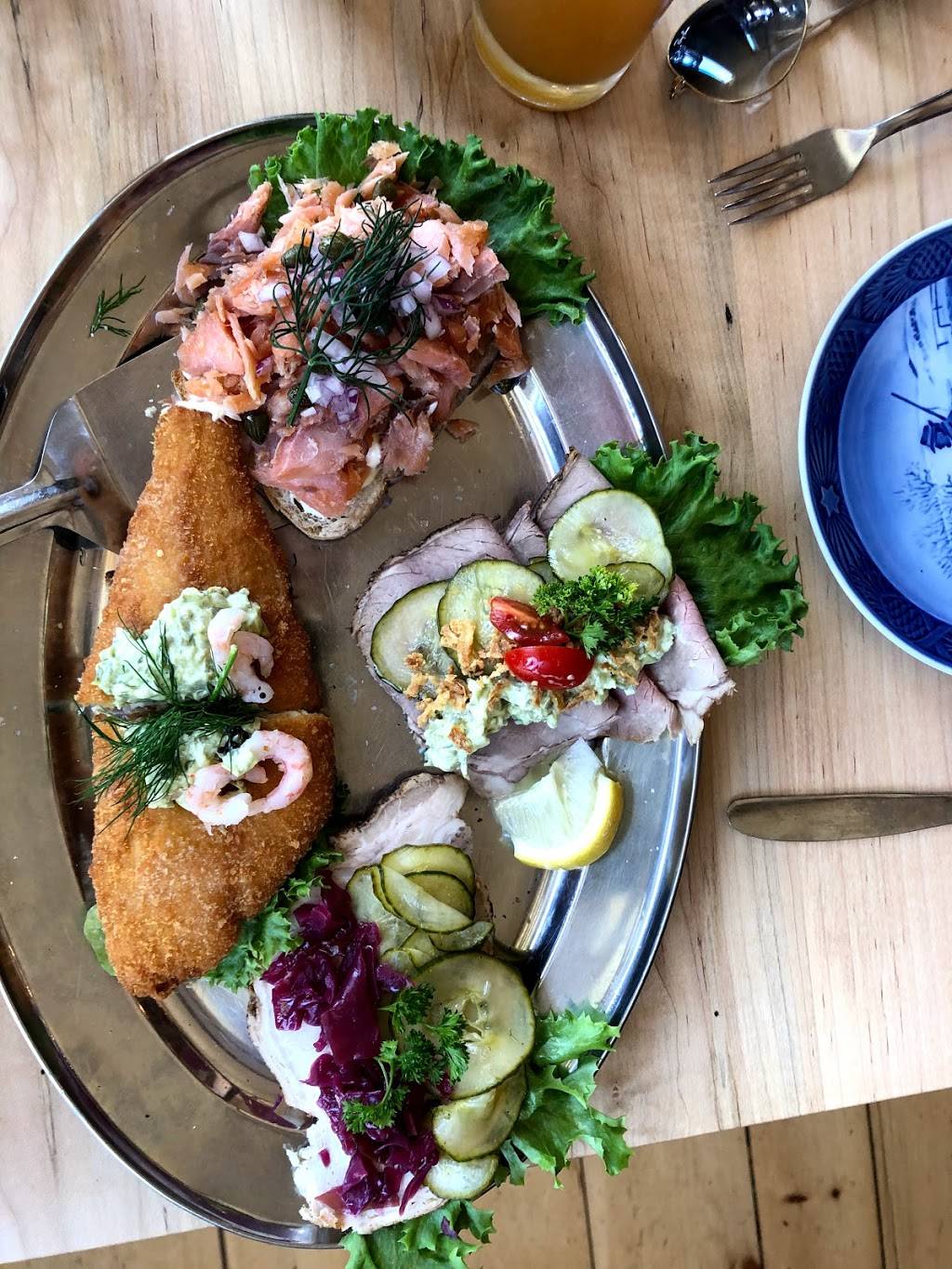 The Danish Place | restaurant | 7150 Concession 1, Puslinch, ON N0B 2J0, Canada | 5198240539 OR +1 519-824-0539