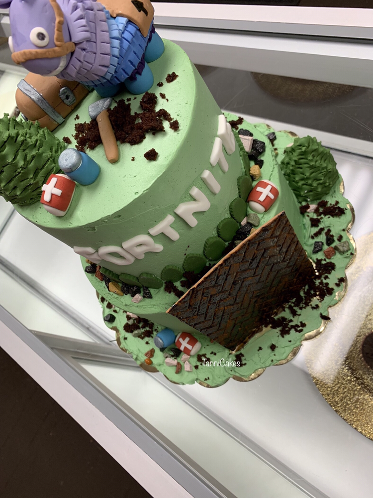 TanniCakes | bakery | 402 W Main St, Newark, OH 43055, USA | 6142097685 OR +1 614-209-7685