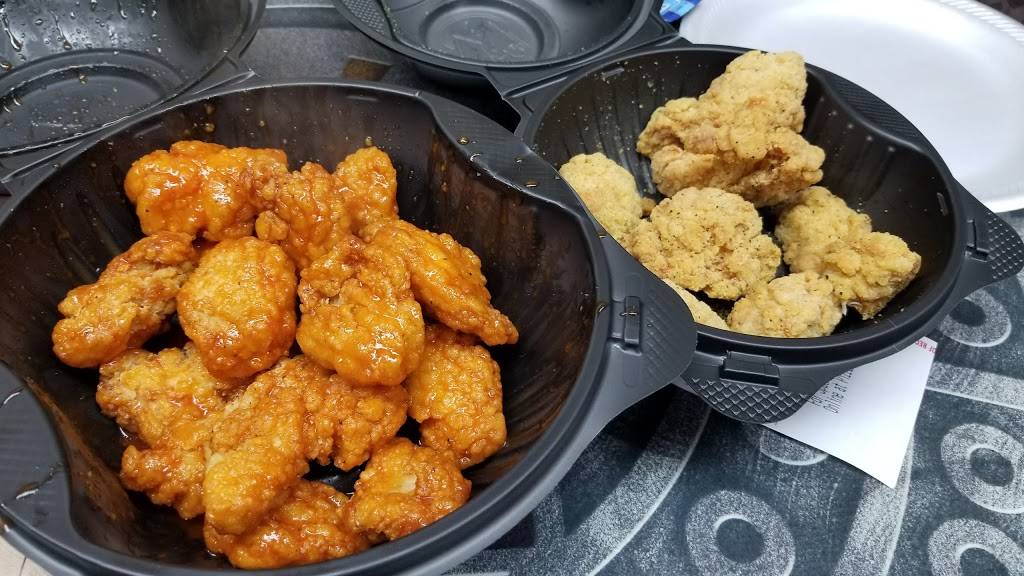 Pizza Hut | meal takeaway | 39 State St, Lynn, MA 01901, USA | 7815920066 OR +1 781-592-0066