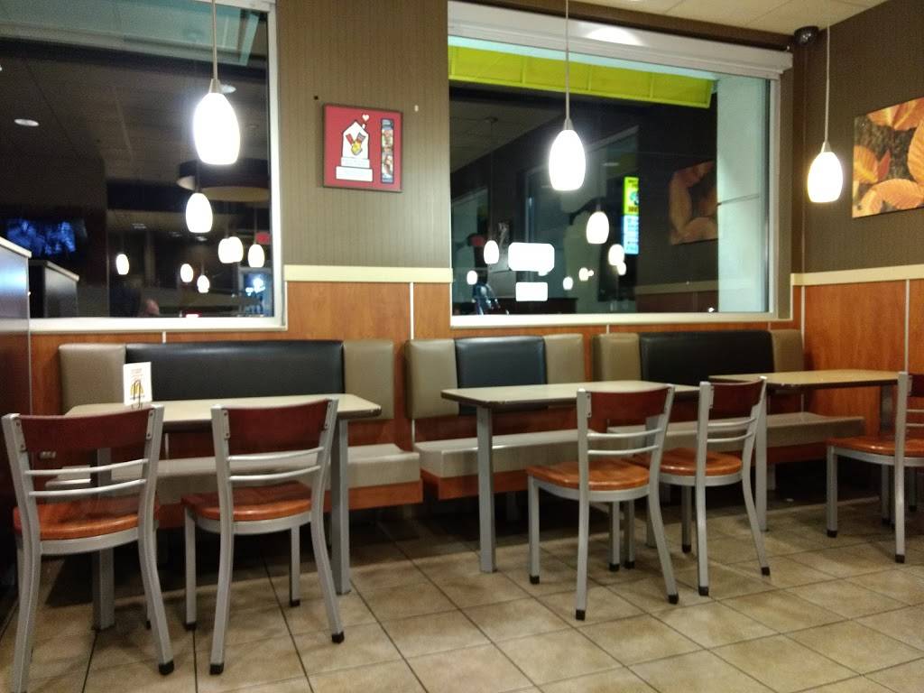 McDonalds | cafe | 15881 W Commerce, Daleville, IN 47334, USA | 7653783440 OR +1 765-378-3440