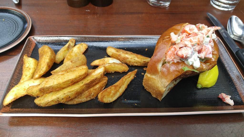 Joes American Bar & Grill | restaurant | 181 Newbury St, Boston, MA 02116, USA | 6175364200 OR +1 617-536-4200