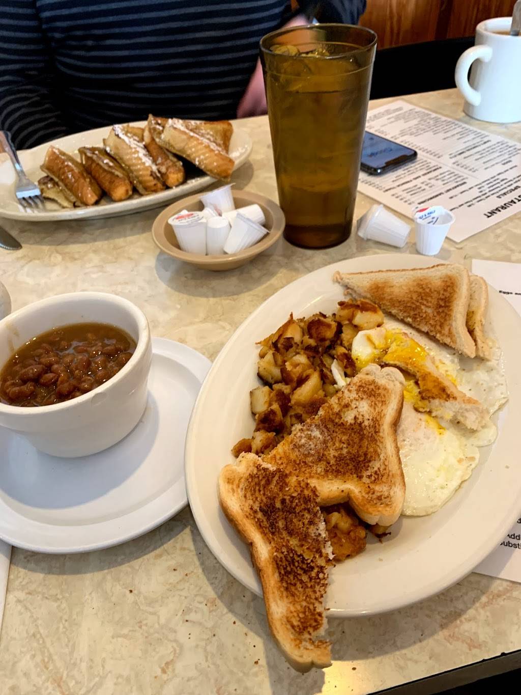 Sams Restaurant | restaurant | 36 School St, Quincy, MA 02169, USA | 6174716767 OR +1 617-471-6767