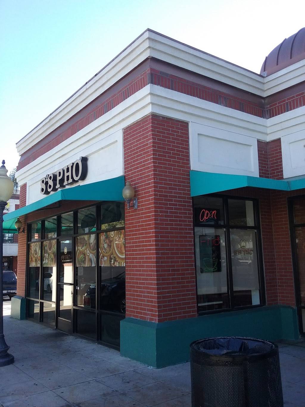 828 Pho | restaurant | 220 W 1st St, Santa Ana, CA 92701, USA | 7145680338 OR +1 714-568-0338