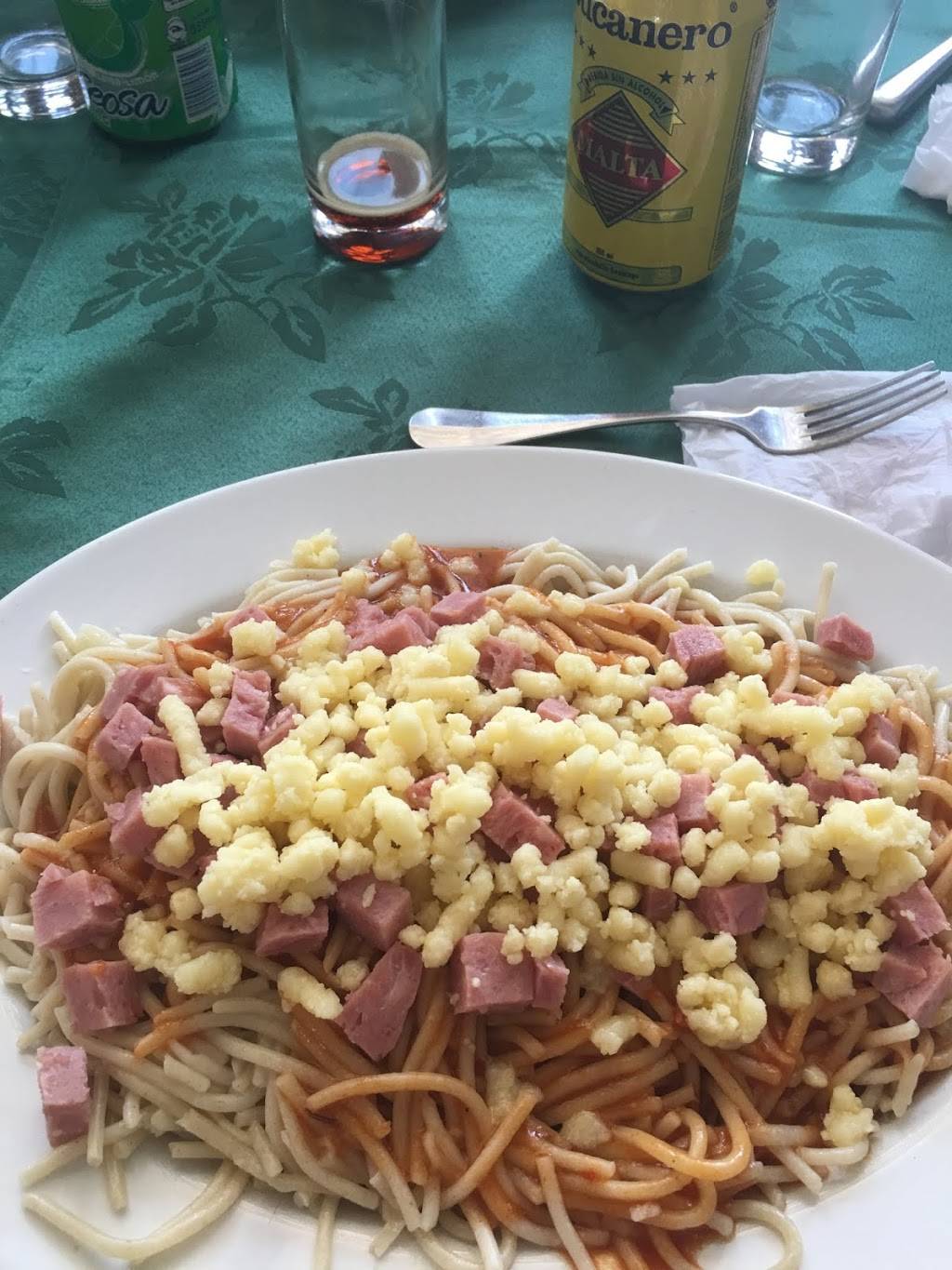 Dominos Pizza | meal delivery | 18505 S Dixie Hwy, Miami, FL 33157, USA | 3052780505 OR +1 305-278-0505