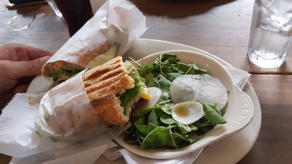 Saraghina | restaurant | 435 Halsey St, Brooklyn, NY 11233, USA | 7185740010 OR +1 718-574-0010