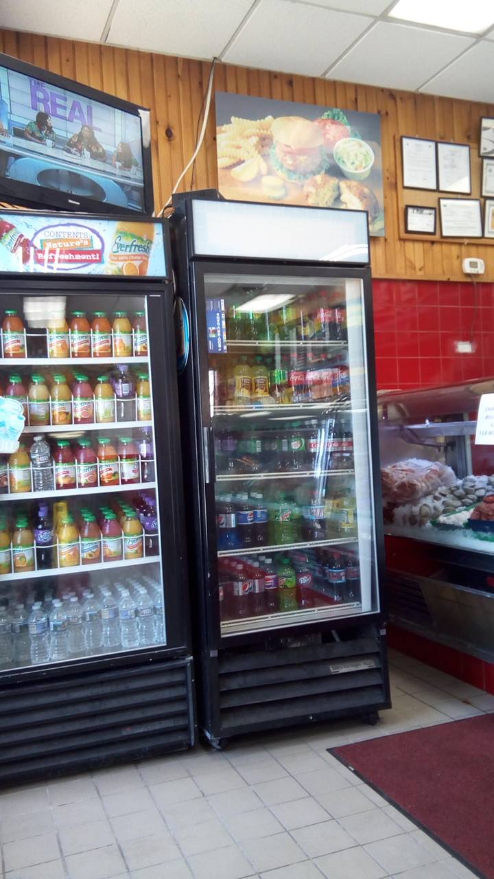 Camerons Seafood | restaurant | 3919 Branch Ave, Marlow Heights, MD 20748, USA | 3013162000 OR +1 301-316-2000