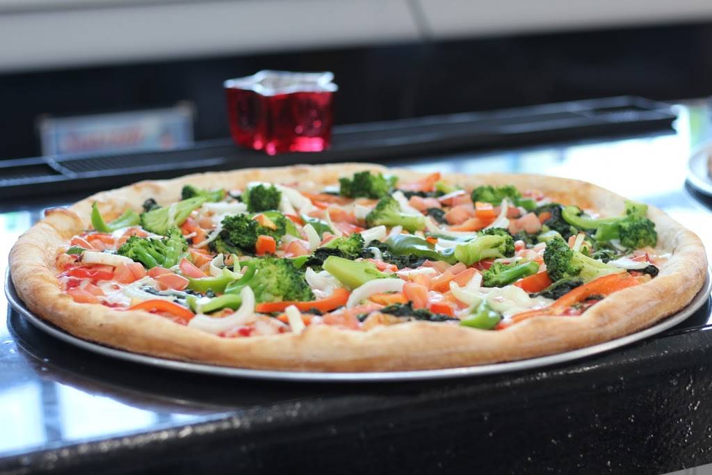 Seaside Bar & Grill | restaurant | 134 Pennyfield Ave, The Bronx, NY 10465, USA | 7186846485 OR +1 718-684-6485