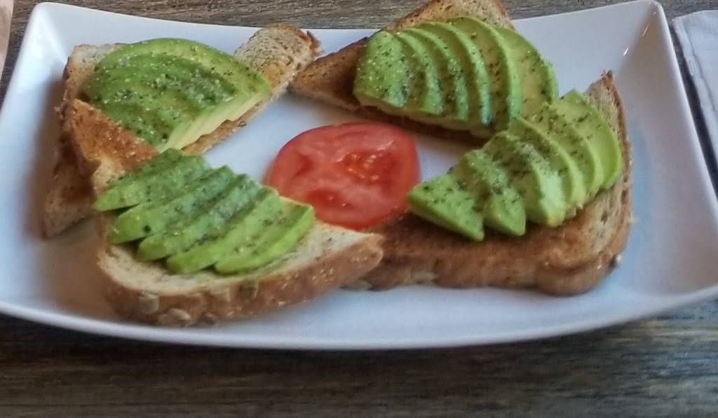 Basimo Beach Cafe on Mandalay Ave | cafe | 483 Mandalay Ave #200, Clearwater Beach, FL 33767, USA | 7272219077 OR +1 727-221-9077