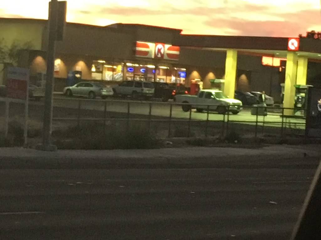 Circle K | meal takeaway | 1555 W Valencia Rd, Tucson, AZ 85746, USA | 5202941084 OR +1 520-294-1084