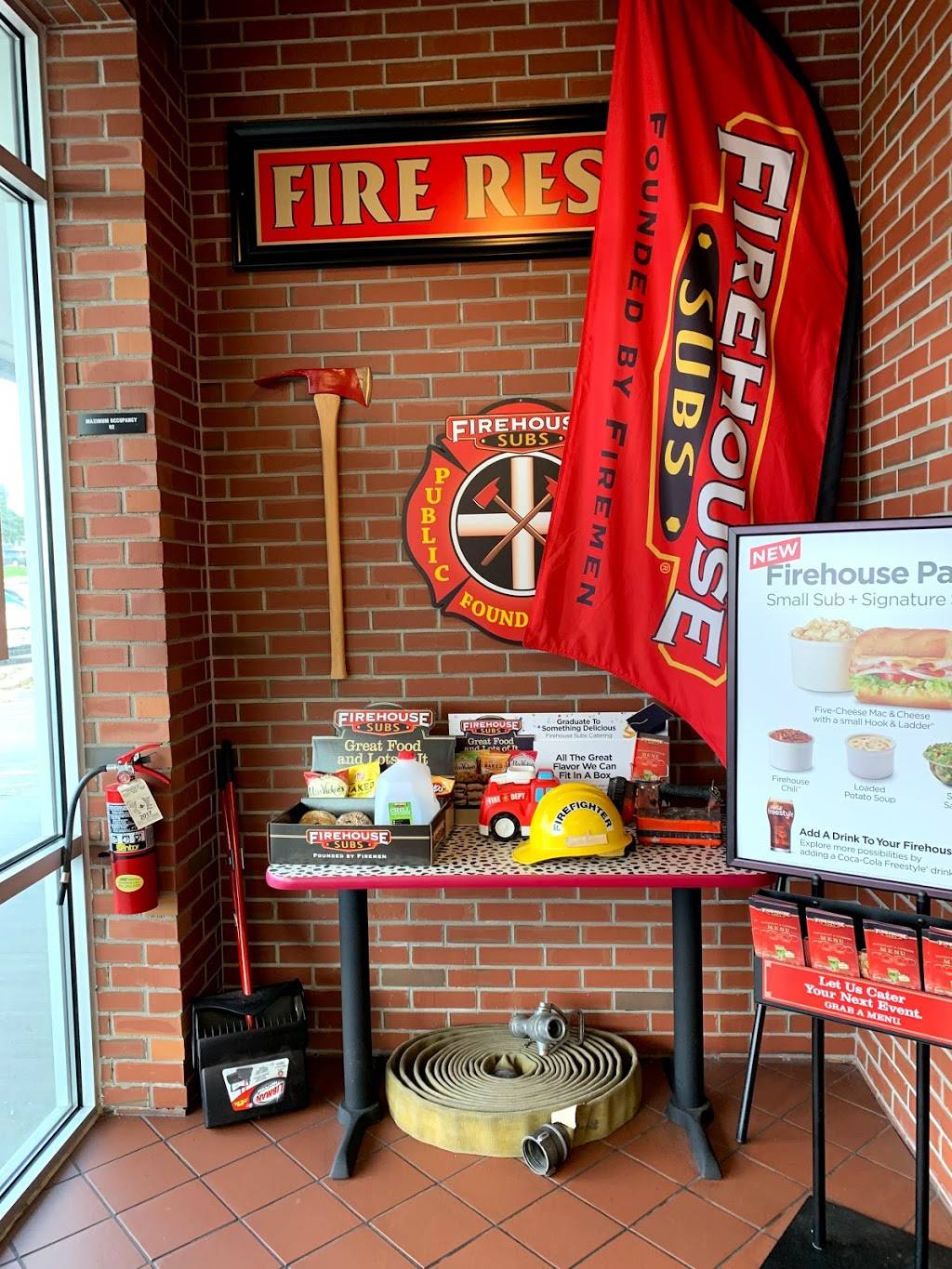 Firehouse Subs Orchard Plaza | restaurant | 2457 S 132nd St, Omaha, NE 68144, USA | 4029334888 OR +1 402-933-4888