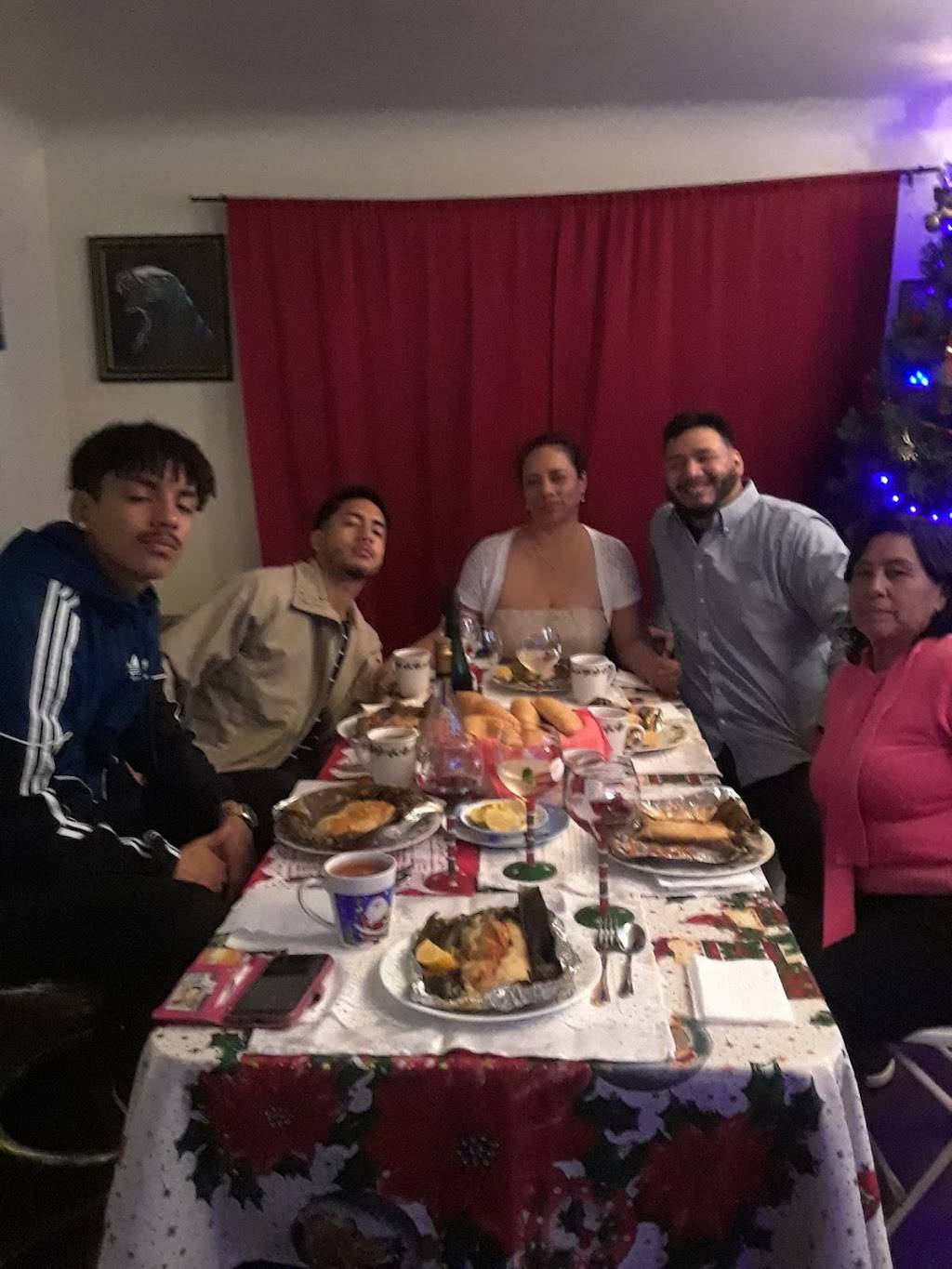 Tumby’s Pizza | restaurant | 3567 S Western Ave, Los Angeles, CA 90018, USA | 3237350534 OR +1 323-735-0534