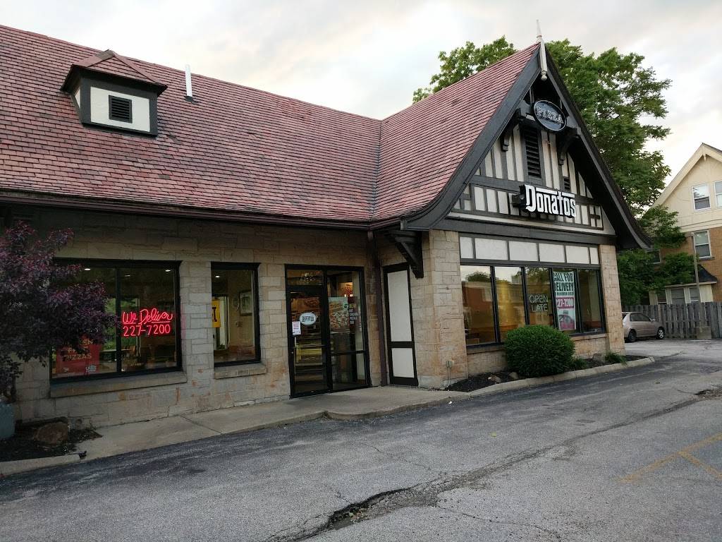 Donatos Pizza | restaurant | 18100 Detroit Ave, Lakewood, OH 44107, USA | 2162277200 OR +1 216-227-7200
