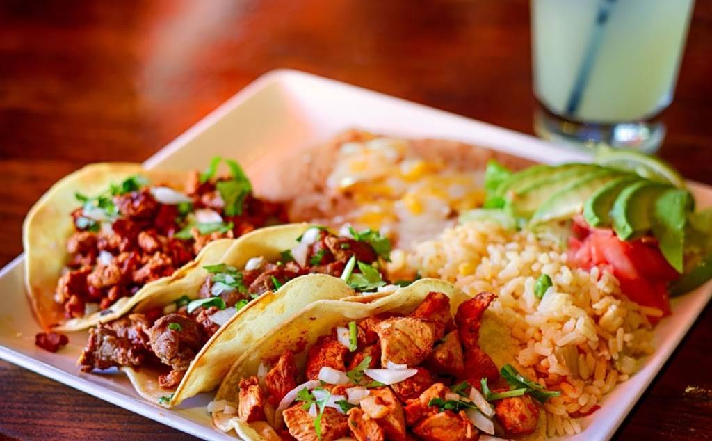 Reivers Bar and Grill | restaurant | 1085 S Gaylord St, Denver, CO 80209, USA | 3037338856 OR +1 303-733-8856