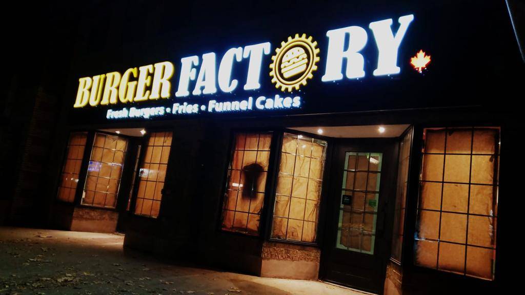 Elite 6ix Bar & Grill | restaurant | 200 Queen St S, Mississauga, ON L5M 1L3, Canada | 9058583696 OR +1 905-858-3696