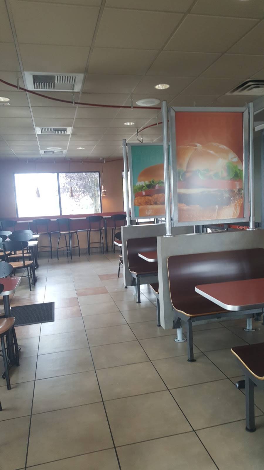 Jack in the Box | restaurant | 11024 Canyon Rd E, Puyallup, WA 98373, USA | 2535373467 OR +1 253-537-3467