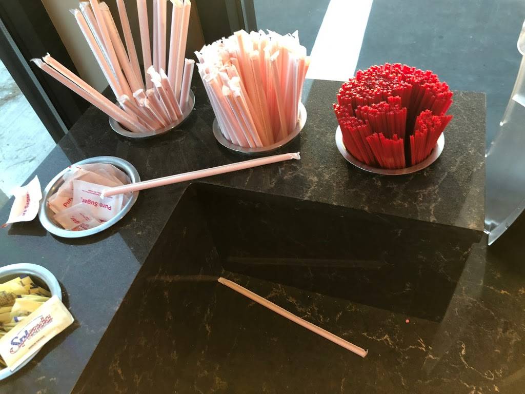 Dunkin Donuts | cafe | 200 S Glenoaks Blvd, Burbank, CA 91502, USA | 8185586344 OR +1 818-558-6344