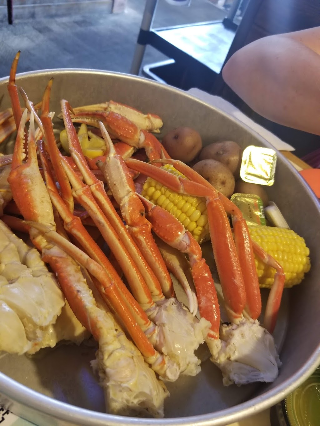 Bubbas Seafood House | restaurant | 24621 Perdido Beach Blvd, Orange Beach, AL 36561, USA | 2519741800 OR +1 251-974-1800