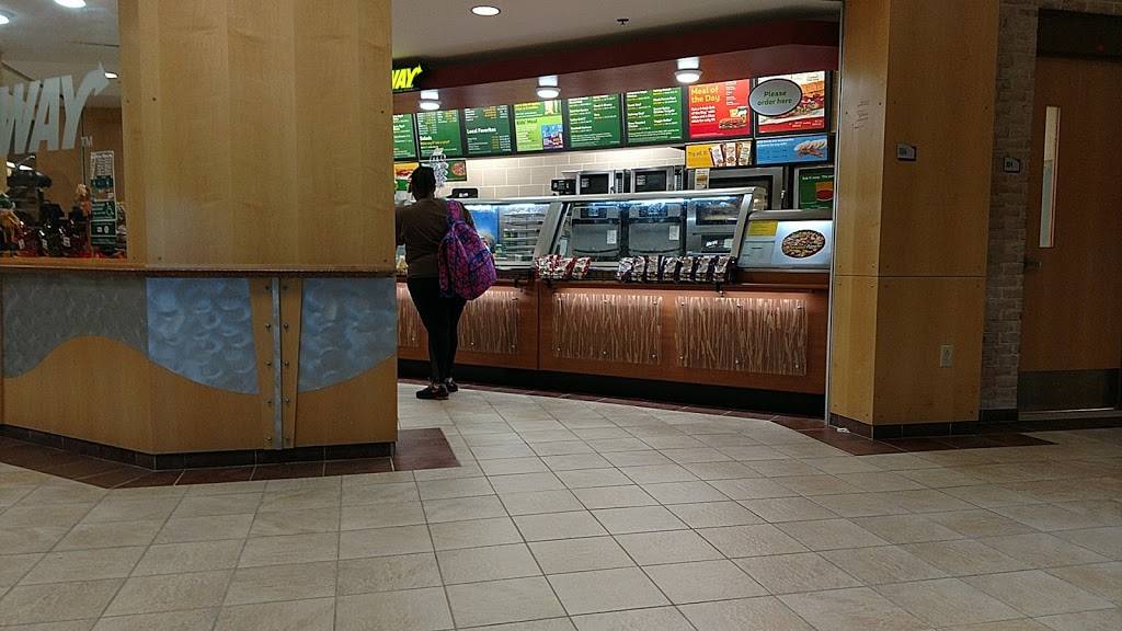 Subway Restaurants | restaurant | Anne Arundel Community College, 101 College Pkwy #106, Arnold, MD 21012, USA | 4103157515 OR +1 410-315-7515