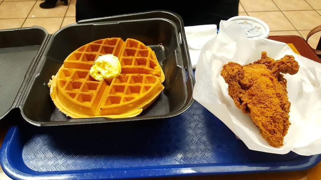 Louisiana Fried Chicken | restaurant | 2850 National Ave Suite 109, San Diego, CA 92113, USA | 6192330670 OR +1 619-233-0670