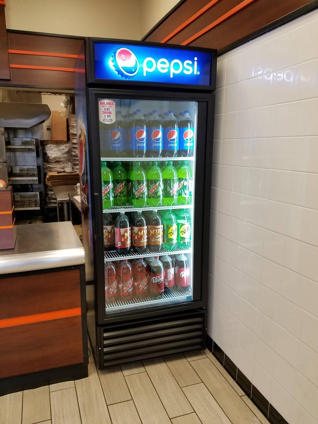 Little Caesars Pizza | meal takeaway | 1439 E Noble Ave, Visalia, CA 93292, USA | 5596369582 OR +1 559-636-9582