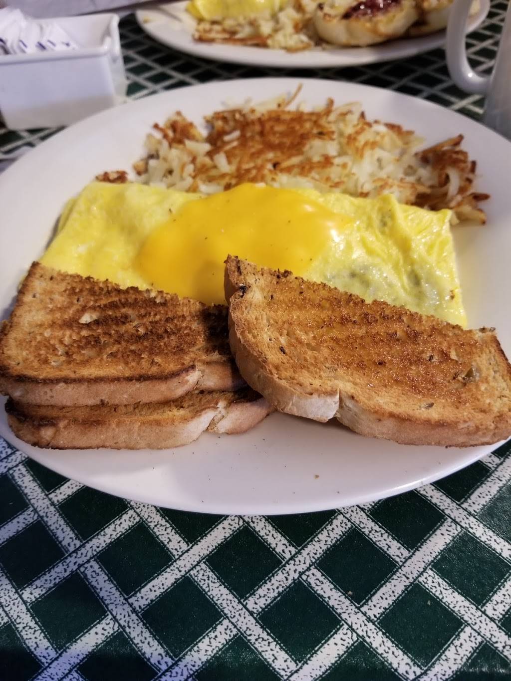 Highland Street Cafe | restaurant | 185 S Highland St, Mt Dora, FL 32757, USA | 3523831446 OR +1 352-383-1446