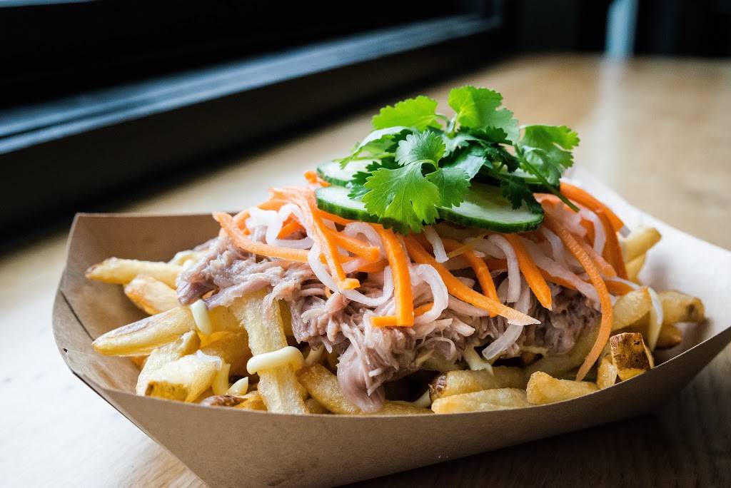 The Local Fry | restaurant | 711 W 40th St, Baltimore, MD 21211, USA | 6672102633 OR +1 667-210-2633