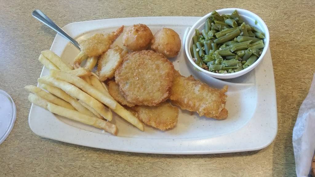 Captain Ds | restaurant | 216 By-pass 72 Northwest, Greenwood, SC 29646, USA | 8642290352 OR +1 864-229-0352