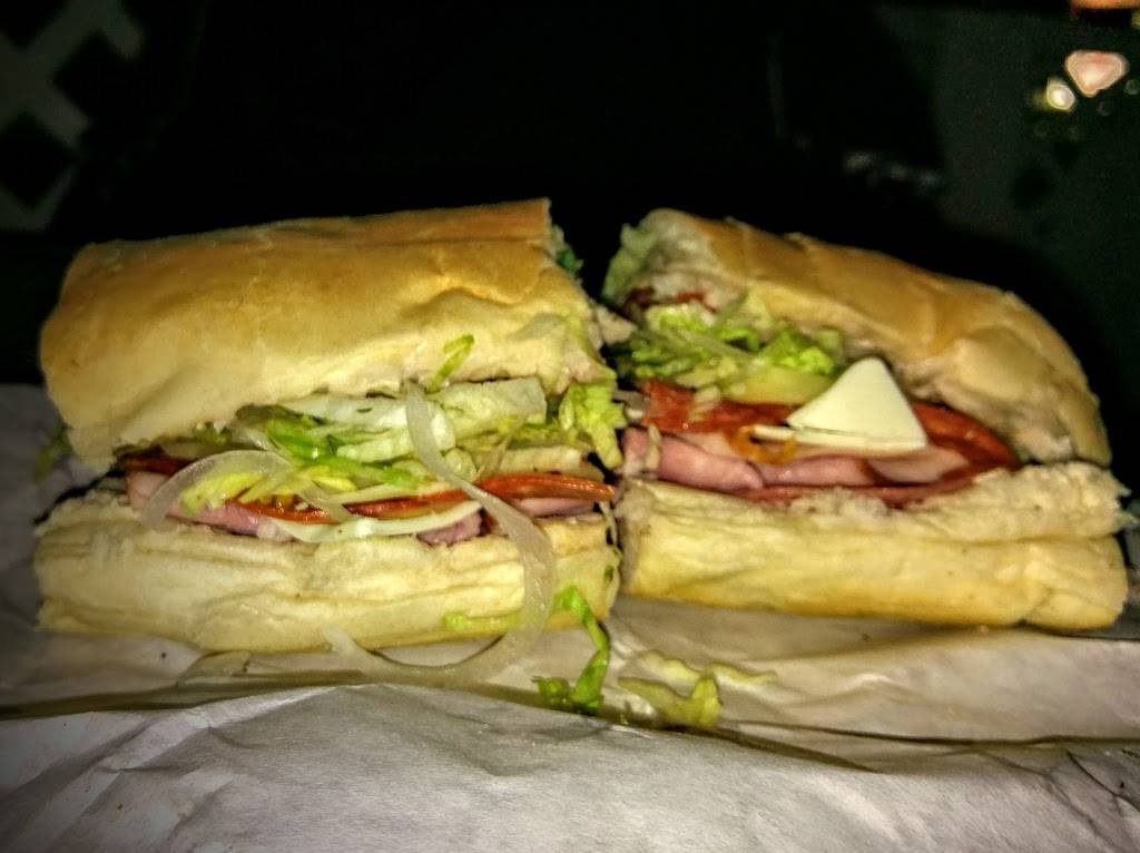 Lake House Pub | meal delivery | 310 W Buffalo St, New Buffalo, MI 49117, USA | 2694692247 OR +1 269-469-2247