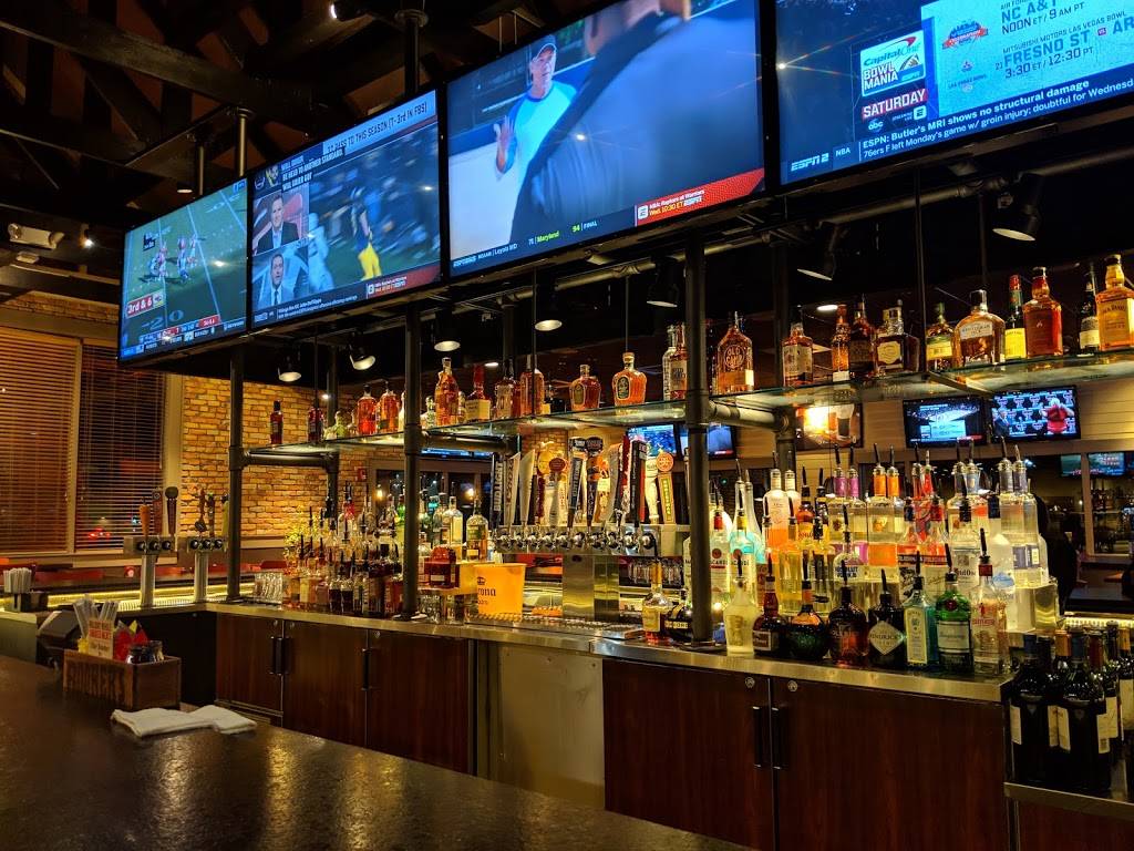 Smokey Bones Bar & Fire Grill | meal takeaway | 265 Mundy St, Wilkes-Barre Township, PA 18702, USA | 5708252540 OR +1 570-825-2540