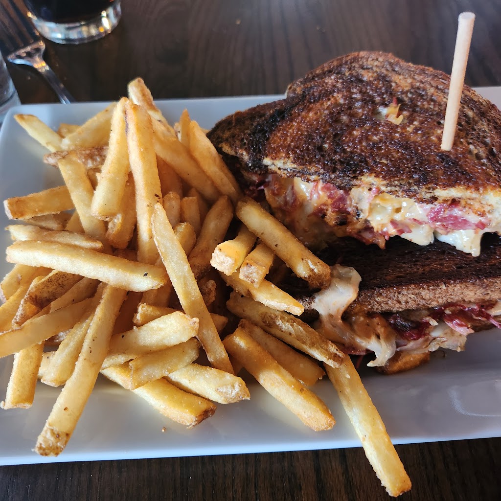 Dublin’s Pass American Eatery and Irish Pub | restaurant | 2915 E Battlefield Rd, Springfield, MO 65804, USA | 4177715248 OR +1 417-771-5248