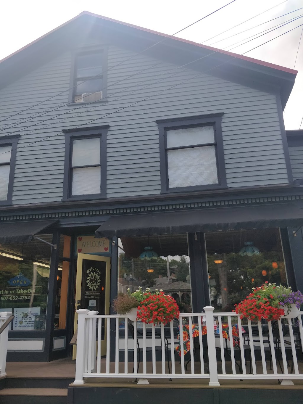 T Ps Cafe | cafe | 7 Railroad Ave, Stamford, NY 12167, USA | 6076524752 OR +1 607-652-4752