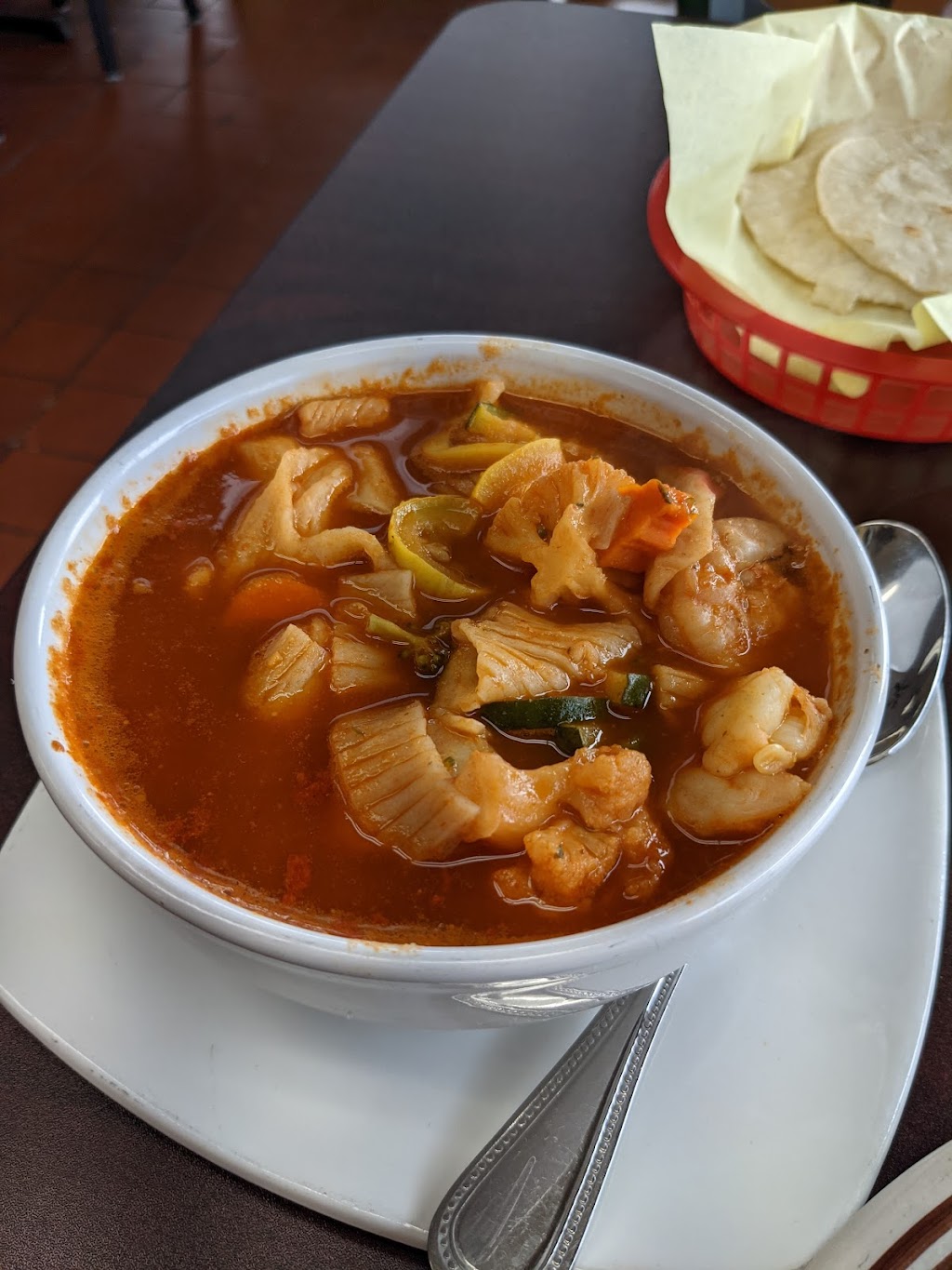 La Bikina Mexican Grill | restaurant | 6106 Lake Isabella Blvd, Lake Isabella, CA 93240, USA | 7603791607 OR +1 760-379-1607