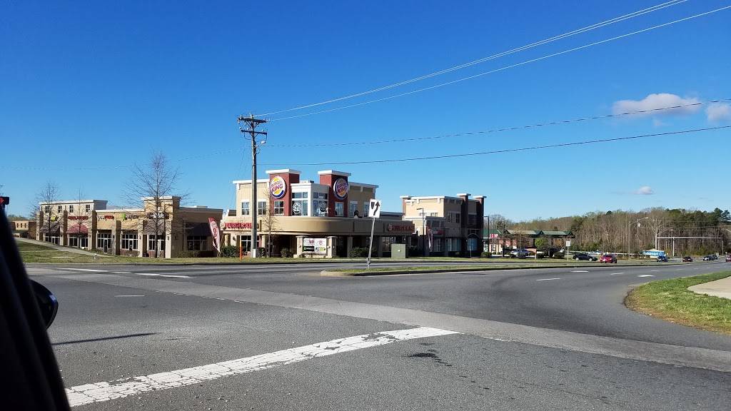 Burger King | restaurant | 3571 Pkwy Village Cir, Winston-Salem, NC 27127, USA | 3367886430 OR +1 336-788-6430