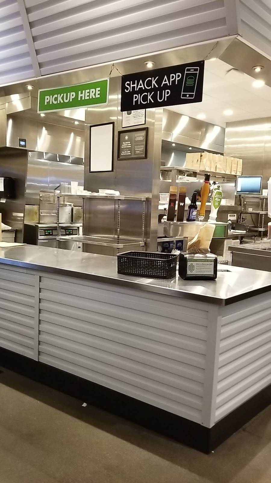 Shake Shack | restaurant | 2225 Village Walk Dr #191, Henderson, NV 89052, USA | 7028462710 OR +1 702-846-2710