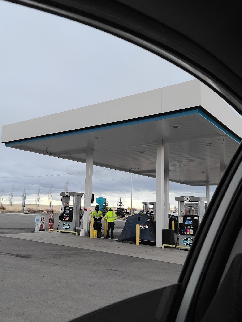 Plateau Travel Plaza | restaurant | 215 NW Cherry Ln, Madras, OR 97741, USA | 5417772815 OR +1 541-777-2815