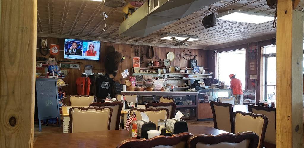 Pumpkintown General Store | cafe | 3837 Pumpkintown Hwy, Pickens, SC 29671, USA | 8648780799 OR +1 864-878-0799