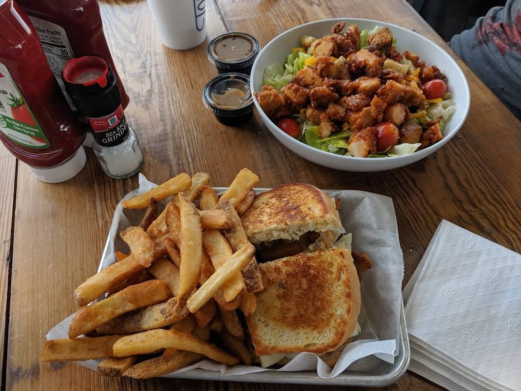 Tophers Rock N Roll Grill | restaurant | 3320 Hardy St, Hattiesburg, MS 39401, USA | 6012555035 OR +1 601-255-5035