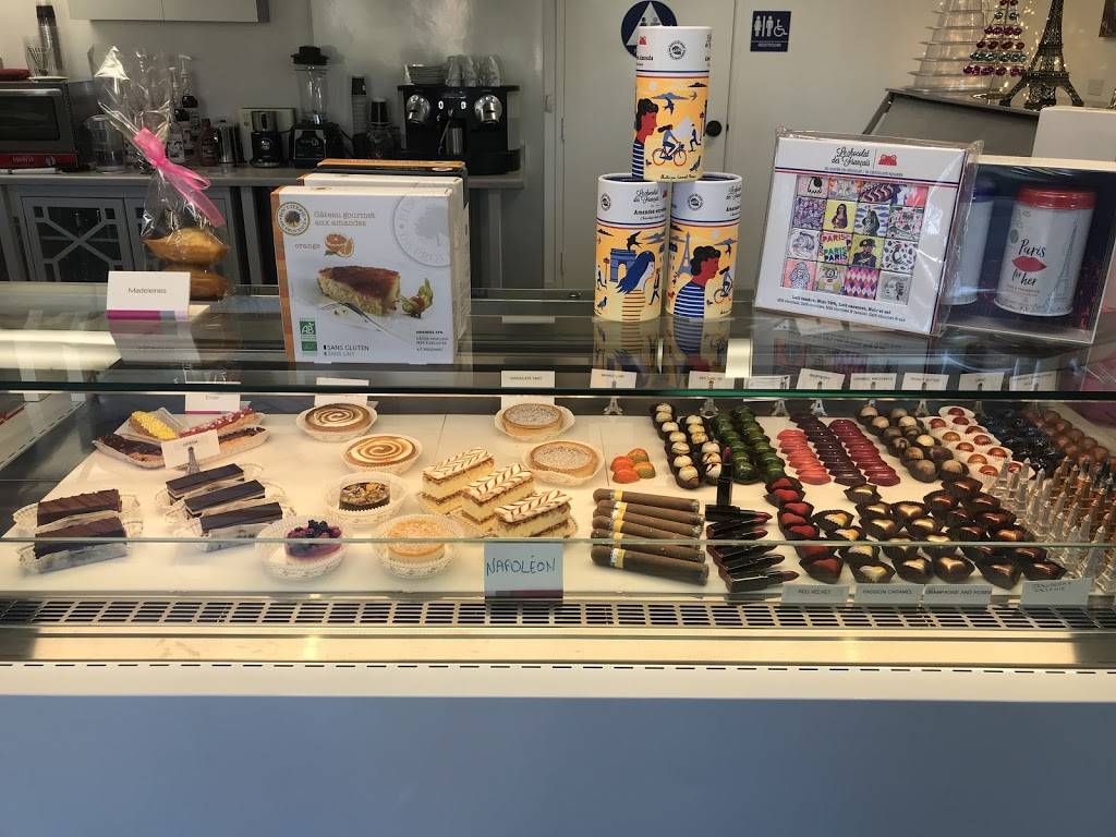 Le Macaron French Pastries | bakery | 2907 Carlsbad Blvd, Carlsbad, CA 92008, USA | 8582318216 OR +1 858-231-8216