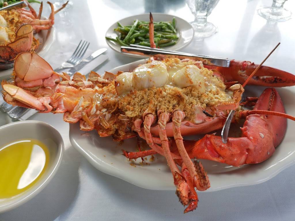 Mattakeese Wharf Restaurant | restaurant | 273 Millway, Barnstable, MA 02630, USA | 5083624511 OR +1 508-362-4511