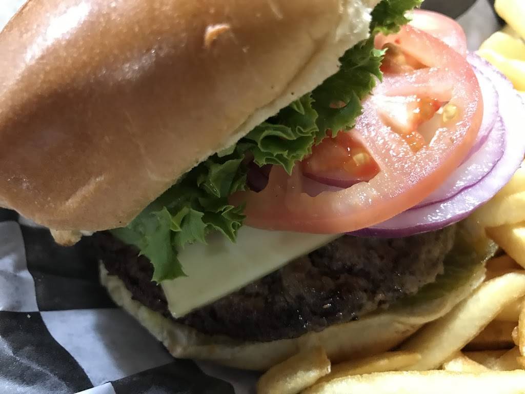 Alamo Alehouse & Burgers | restaurant | 9710 Airport Blvd, San Antonio, TX 78216, USA | 2105981419 OR +1 210-598-1419