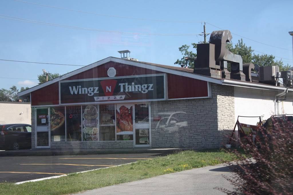Wingz N Thingz Pizza | restaurant | 5703 Ferry St, Niagara Falls, ON L2G 1S5, Canada | 9053539464 OR +1 905-353-9464