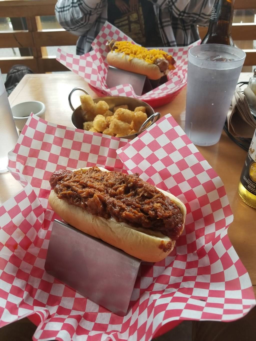 MADdogs Gourmet Hot Dogs | restaurant | 1900 NE 162nd Ave D114, Vancouver, WA 98684, USA | 3608915344 OR +1 360-891-5344
