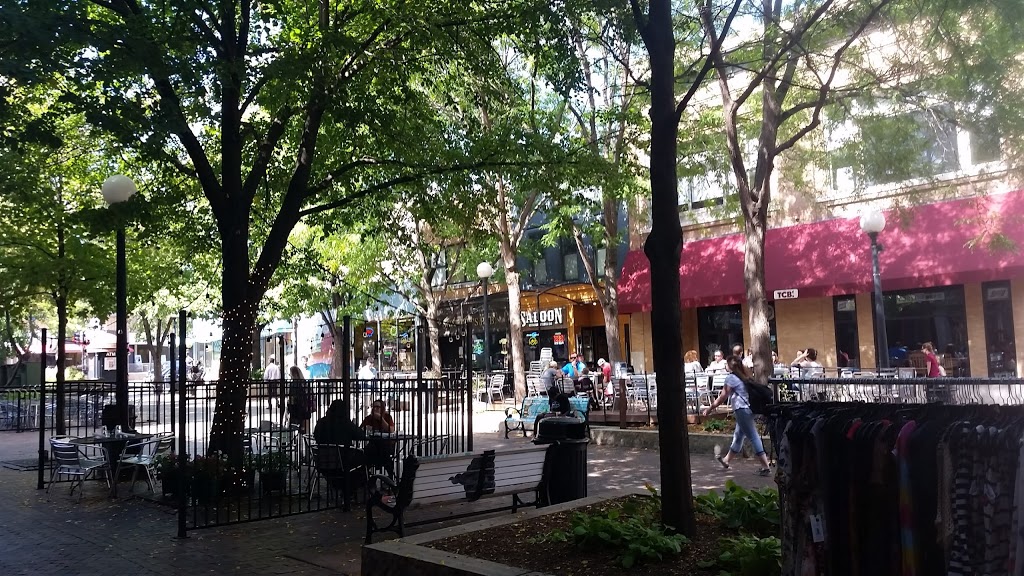 Iowa City Downtown District | restaurant | 103 E College St #200, Iowa City, IA 52240, USA | 3193540863 OR +1 319-354-0863