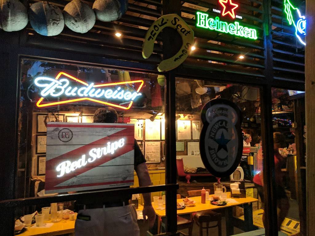 The Le Tub Saloon | restaurant | 1100 N Ocean Dr, Hollywood, FL 33019, USA | 9549219425 OR +1 954-921-9425