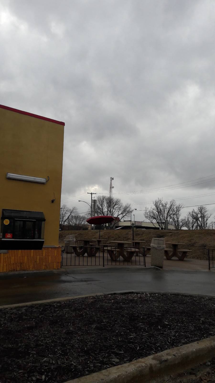 Churchs Chicken | restaurant | 124 N Clairborne Rd, Olathe, KS 66062, USA | 9133932441 OR +1 913-393-2441